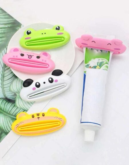 2 pieces, cartoon design, random color, toothpaste squeezer, manual creativity, toothpaste clip to the bathroom