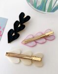 Crocodile-shaped hair clips with heart decoration, 3 pieces