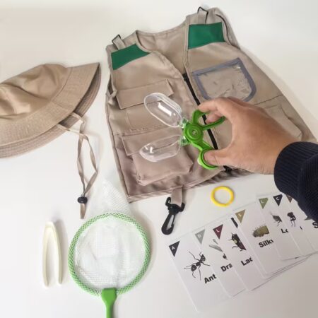 16pcs Explorer Role-Playing Costume Set Nature Exploration Set (Including Vest, Hat, Capture Net, Observation Clip, Clip, 10 Cards Plus Buckle) Camping Equipment Set Christmas Gift Holiday Gift
